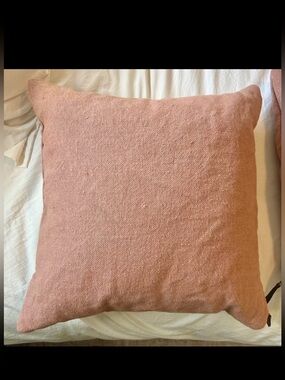 Pottery Barn linen throw pillows (20"x20") (2)